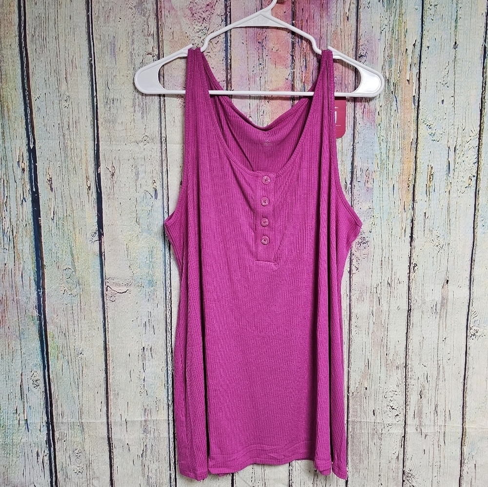 NWT Maternity‎ Tank